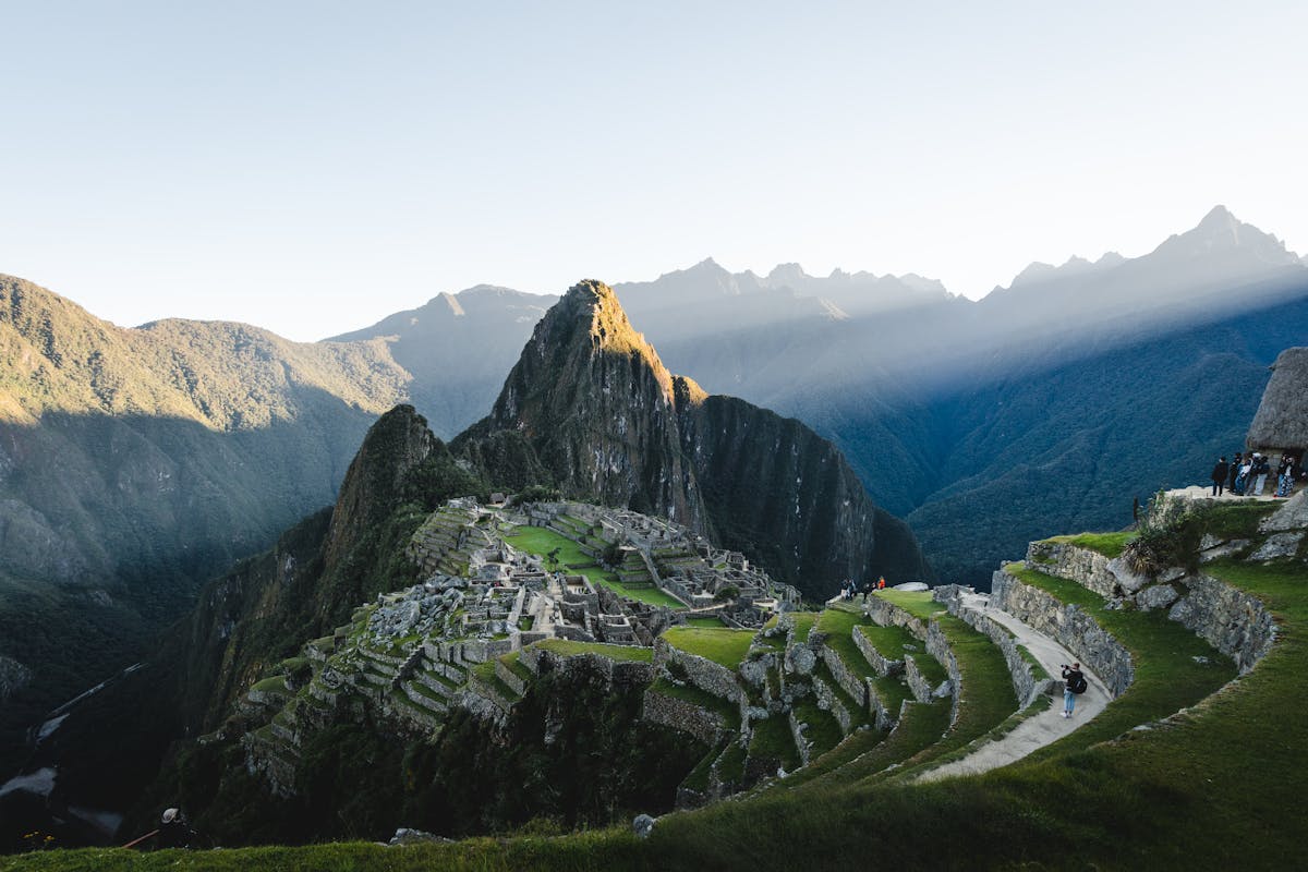 Machu Picchu im Morgengrauen – heilige Stadt der Andenvölker